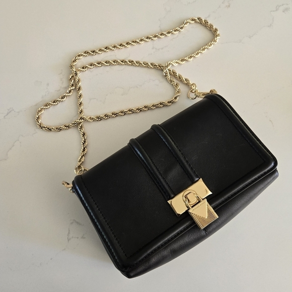 Michael Kors Handbags - Michael Kors Padlock Chain Crossbody Black Leather Gold Purse Bag